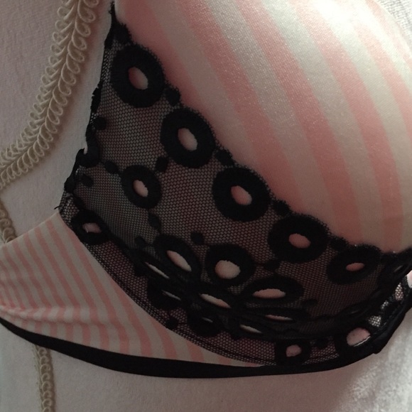 LIKE NEW VS BRA - Picture 2 of 8